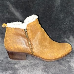 Weatherproof and Waterproof Leather Ankle Booties